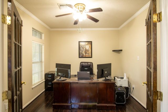 901 Bay Area Boulevard, League City, TX 77573