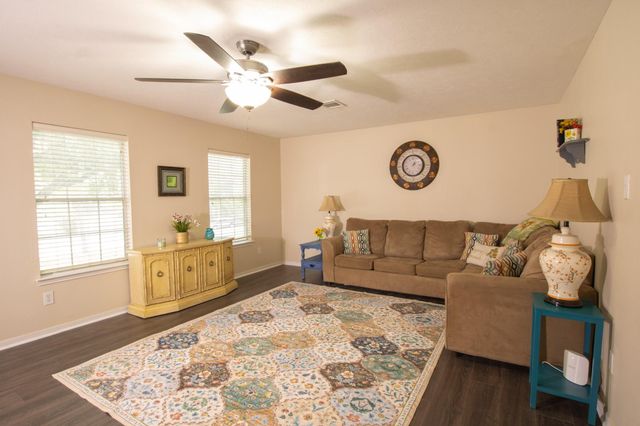 901 Bay Area Boulevard, League City, TX 77573