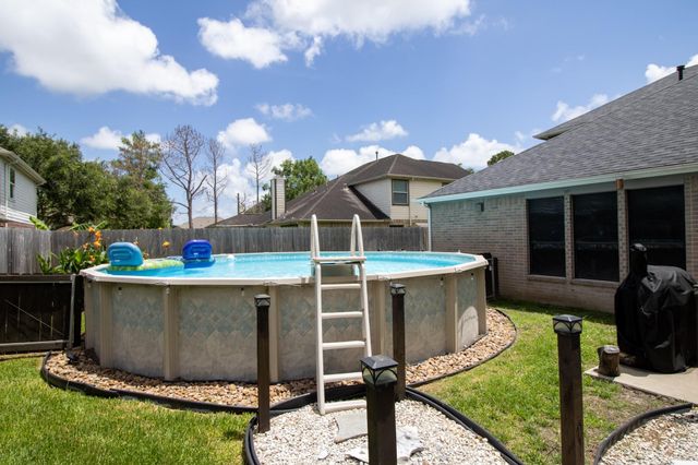 901 Bay Area Boulevard, League City, TX 77573