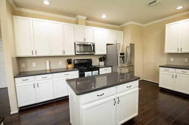 901 Bay Area Boulevard, League City, TX 77573
