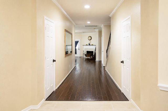 901 Bay Area Boulevard, League City, TX 77573
