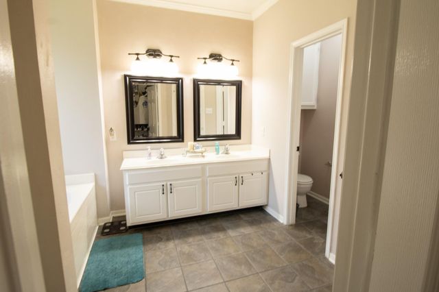 901 Bay Area Boulevard, League City, TX 77573