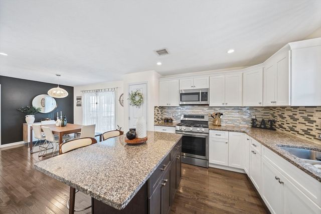 150 Prattown Lane, Bridgewater, MA 02324