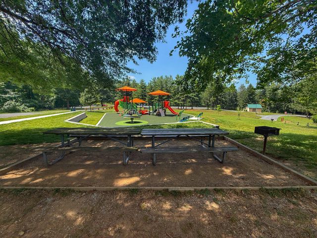 4 MARTZ RD, Sykesville, MD 21784
