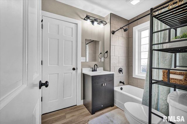 320 CHRISTOPHER Street, Pekin, IL 61554