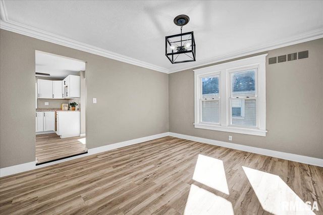 320 CHRISTOPHER Street, Pekin, IL 61554