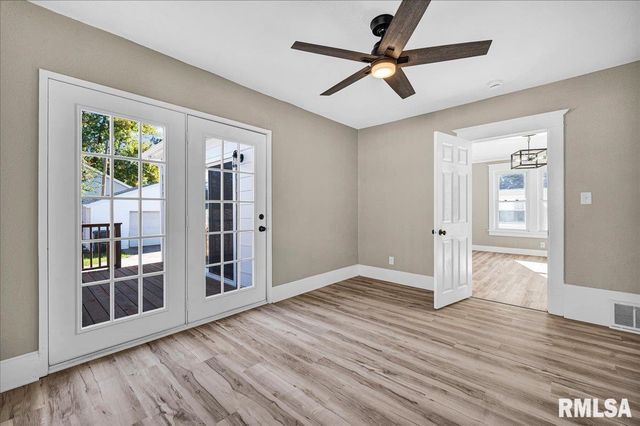 320 CHRISTOPHER Street, Pekin, IL 61554