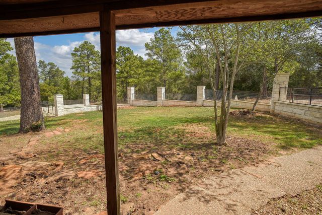 254 Copeland Hill RD, Smithville, TX 78957