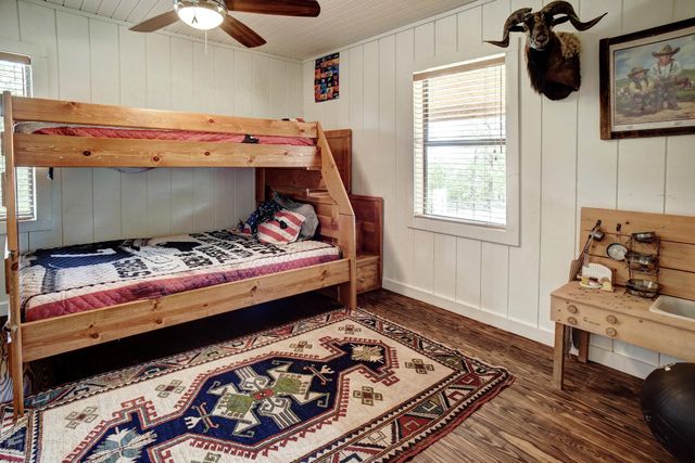 254 Copeland Hill RD, Smithville, TX 78957