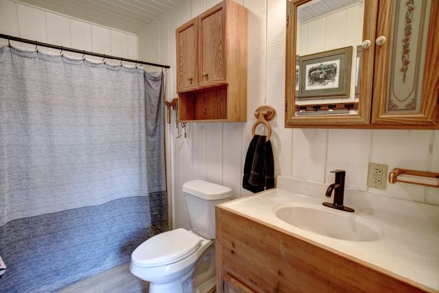 254 Copeland Hill RD, Smithville, TX 78957