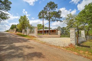 254 Copeland Hill RD, Smithville, TX 78957