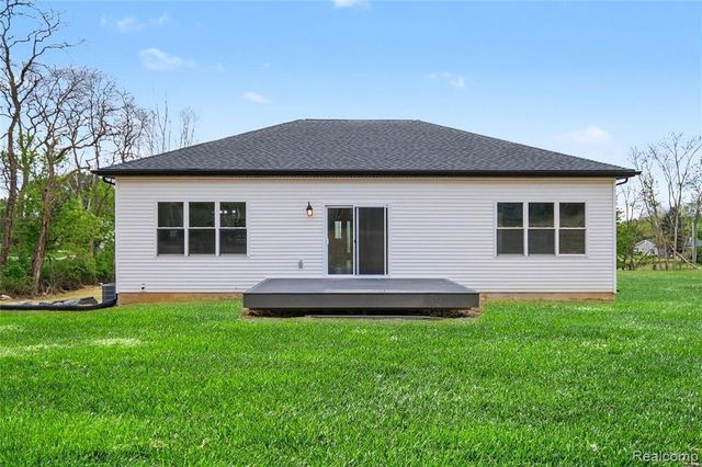 17311 Timber Creek, Holly, MI 48442