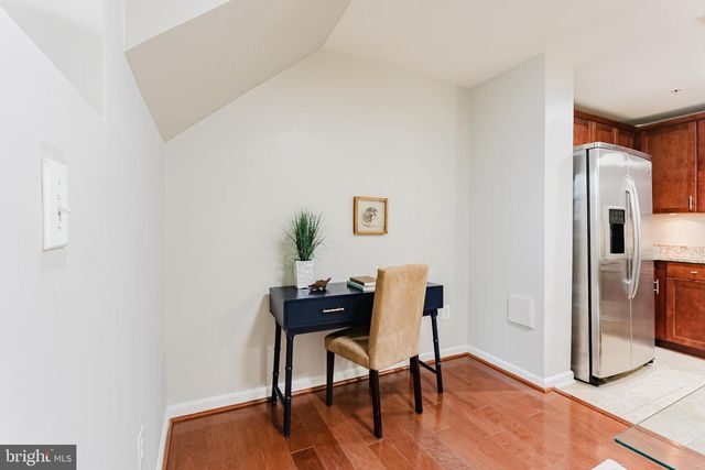 12468-A LIBERTY BRIDGE RD, Fairfax, VA 22033