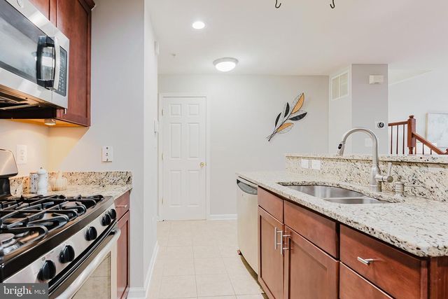 12468-A LIBERTY BRIDGE RD, Fairfax, VA 22033