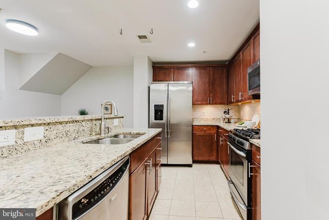 12468-A LIBERTY BRIDGE RD, Fairfax, VA 22033