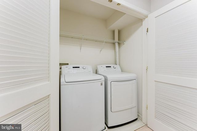 12468-A LIBERTY BRIDGE RD, Fairfax, VA 22033