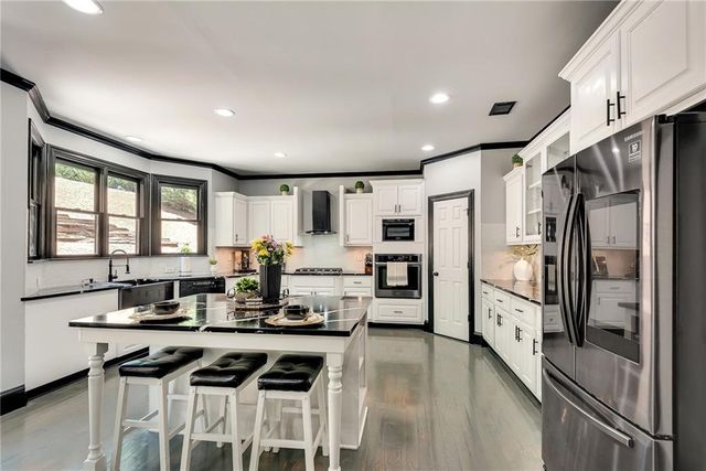 1370 Boomer Circle, Suwanee, GA 30024