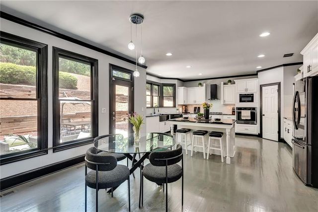 1370 Boomer Circle, Suwanee, GA 30024