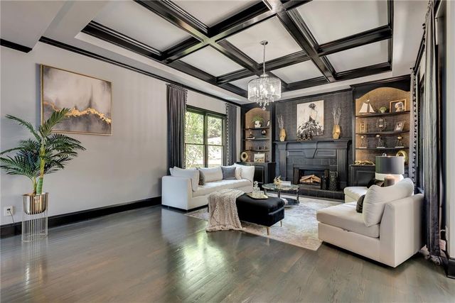 1370 Boomer Circle, Suwanee, GA 30024