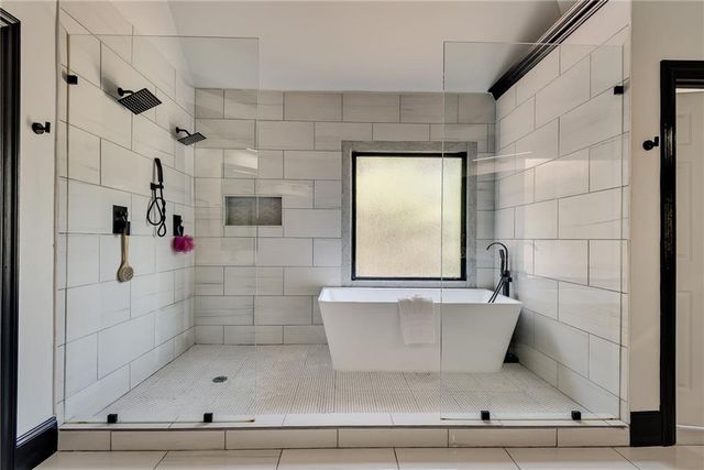 1370 Boomer Circle, Suwanee, GA 30024