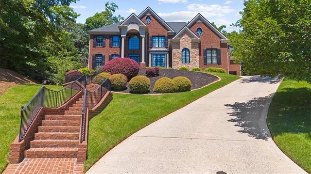 1370 Boomer Circle, Suwanee, GA 30024