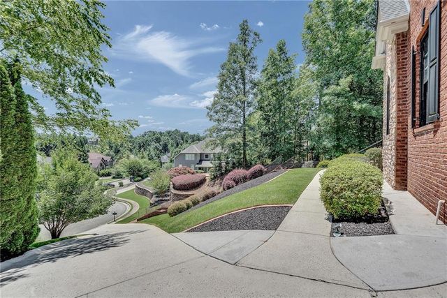 1370 Boomer Circle, Suwanee, GA 30024