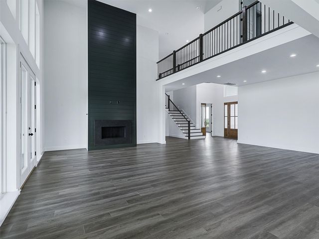 308 Ryker Lane, Gunter, TX 75058