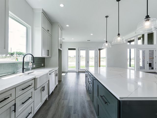 308 Ryker Lane, Gunter, TX 75058