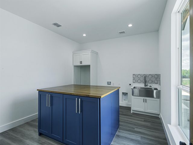 308 Ryker Lane, Gunter, TX 75058