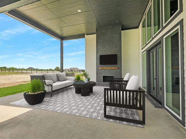 308 Ryker Lane, Gunter, TX 75058