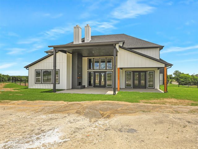 308 Ryker Lane, Gunter, TX 75058