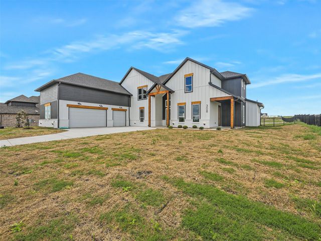 308 Ryker Lane, Gunter, TX 75058