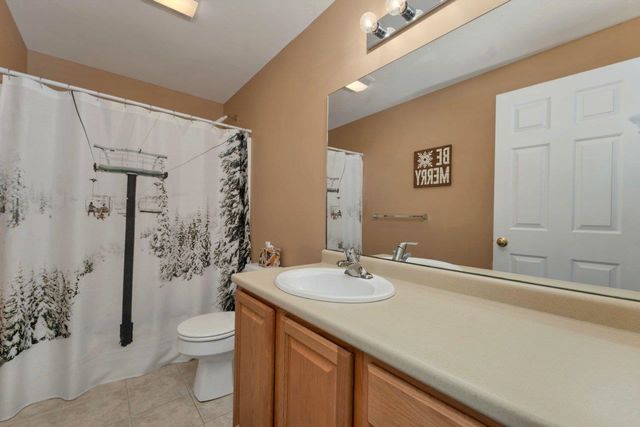 13 White Oak Ln Unit 3, Lincoln, NH 03251