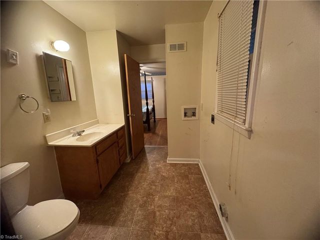 1317 Pleasant Street, Winston-salem, NC 27107