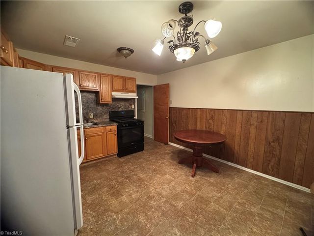 1317 Pleasant Street, Winston-salem, NC 27107