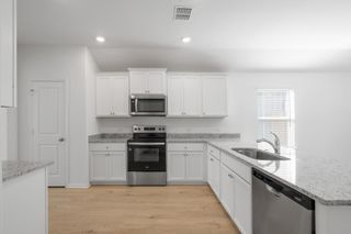 148 Wirepass CRST, Jarrell, TX 76537