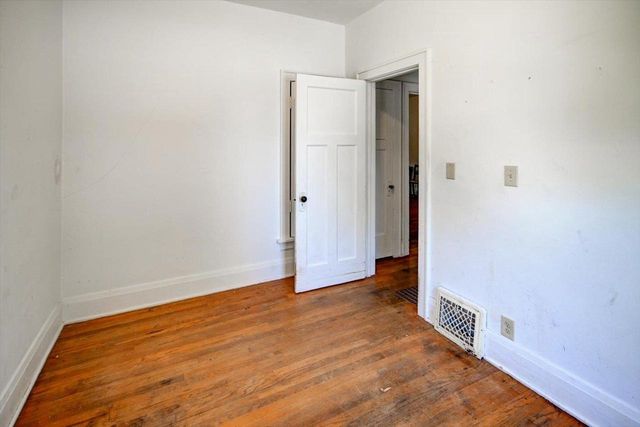 3238 Ridgeway Avenue, Madison, WI 53704