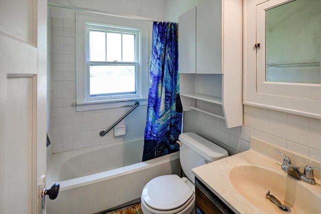 3238 Ridgeway Avenue, Madison, WI 53704