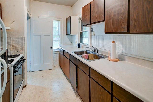 3238 Ridgeway Avenue, Madison, WI 53704