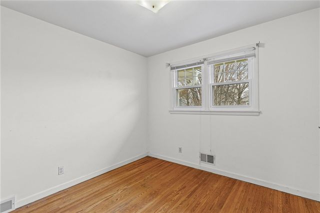 254 Vinedale Avenue, Irondequoit, NY 14622