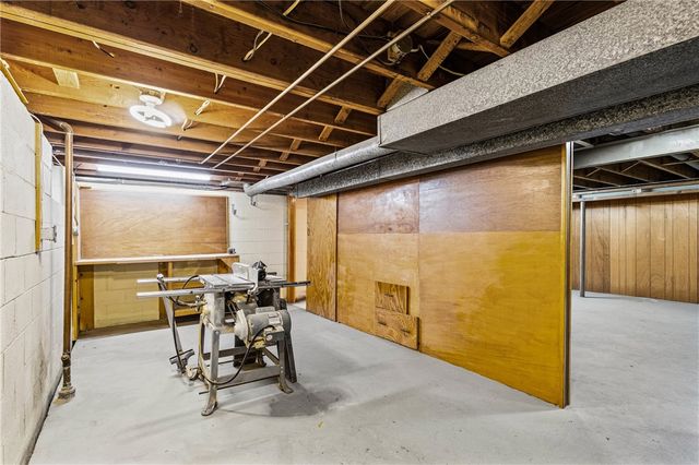 254 Vinedale Avenue, Irondequoit, NY 14622