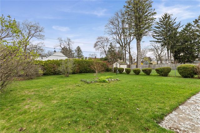 254 Vinedale Avenue, Irondequoit, NY 14622