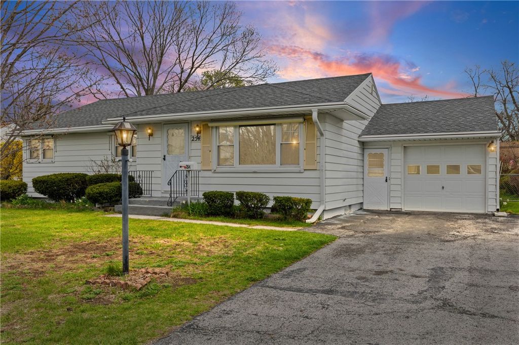 254 Vinedale Avenue, Irondequoit, NY 14622