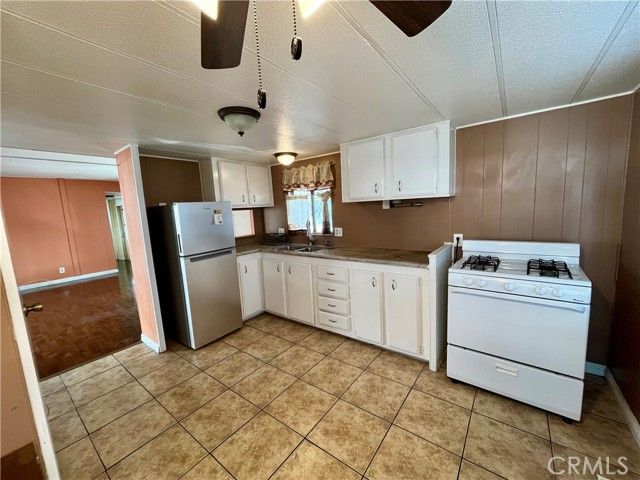 16540 Whittier Boulevard 6, Whittier, CA 90603