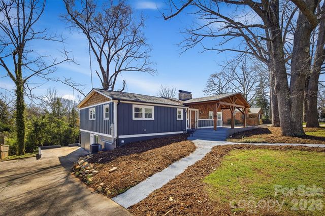 223 W Park Drive, Morganton, NC 28655