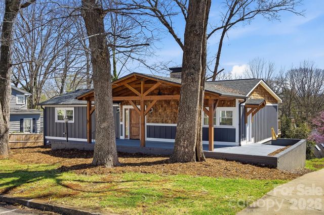 223 W Park Drive, Morganton, NC 28655