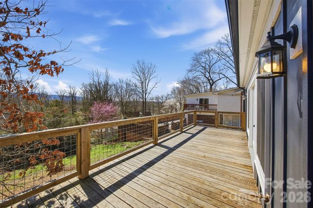 223 W Park Drive, Morganton, NC 28655