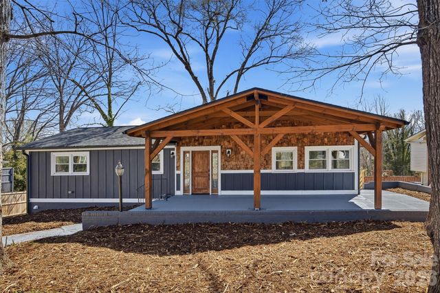 223 W Park Drive, Morganton, NC 28655