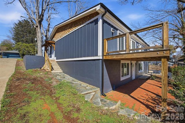 223 W Park Drive, Morganton, NC 28655