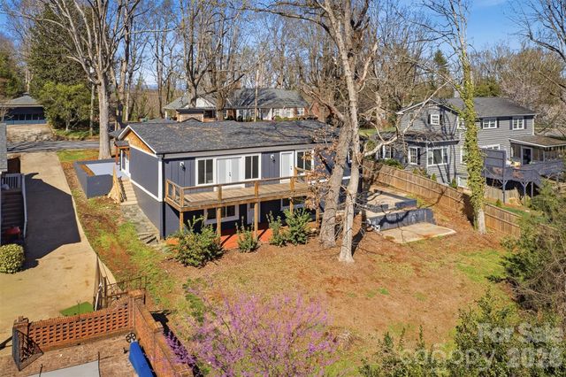 223 W Park Drive, Morganton, NC 28655